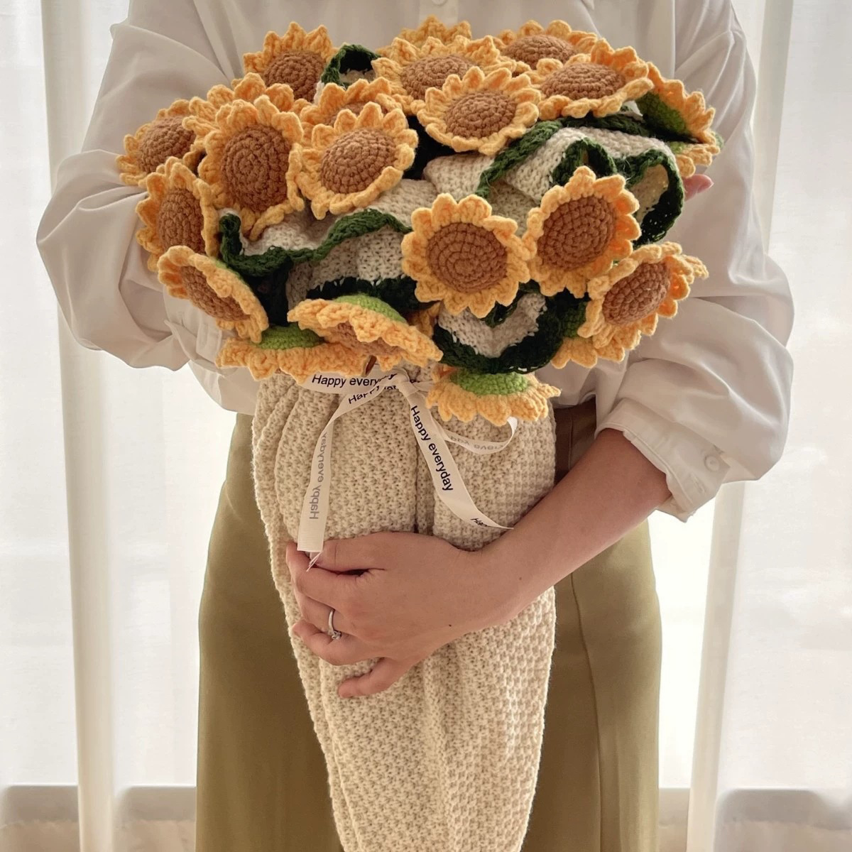 EverBloom Bouquet Blanket